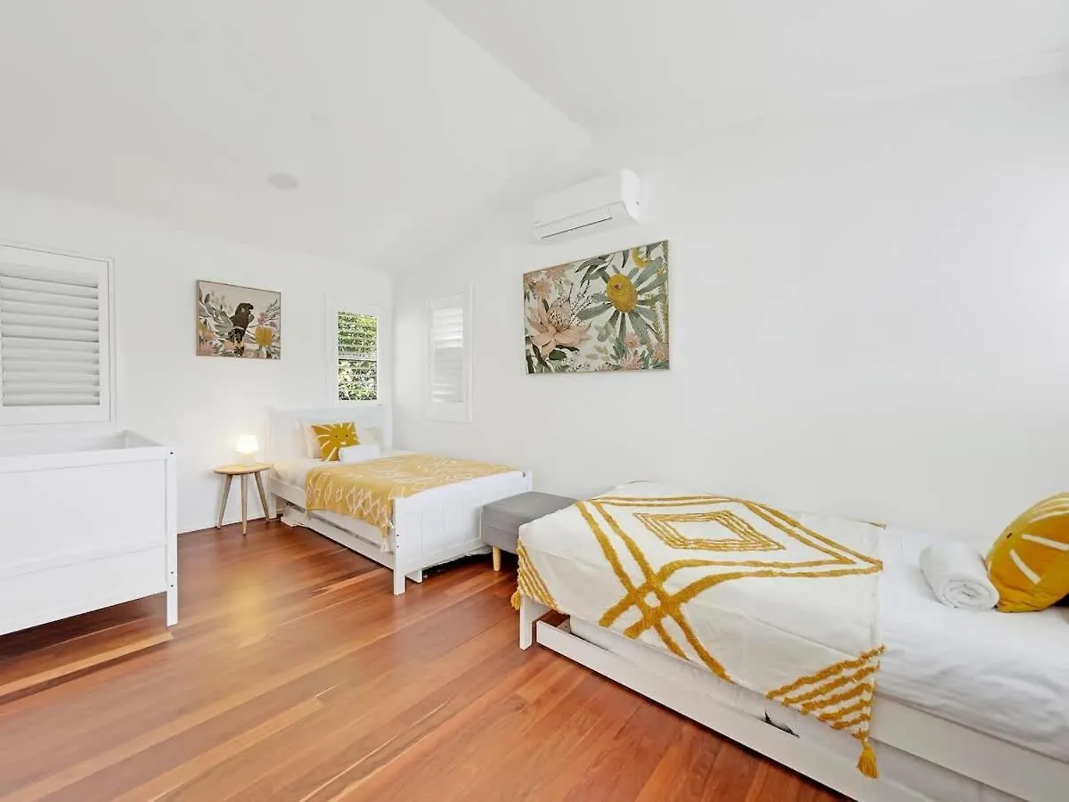 Holiday home Mudjimba Beach Haven - Stroll To The Water