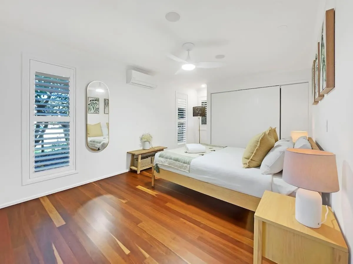 Mudjimba Beach Haven - Stroll To The Water 0*,  Australia